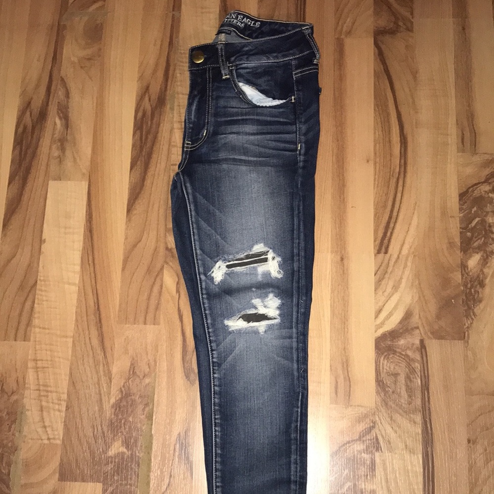 American Eagle Ripped Jeans - WORN ONCE